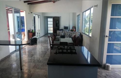 Puente Aranda House | Casa de campo villa gerarda