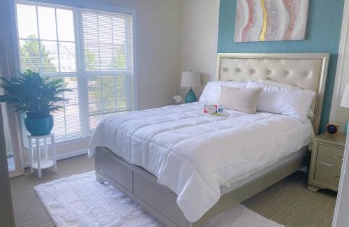 Fairfax House | Resort-style suite in Fairfax