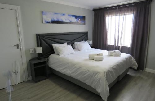 Walvis Bay Bed & Breakfast | Ngandu at Sea Bed and Breakfast