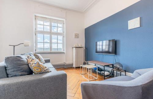 Nouvelle Ville Apartment | Le De Gaulle