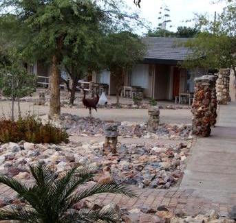 Outjo Cabin | Etotongwe Lodge