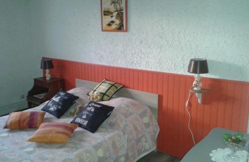 Verteuil-sur-Charente Bed & Breakfast | à La Paloma