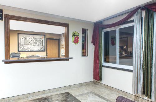 Boonville Hotel | Super 8 by Wyndham Boonville