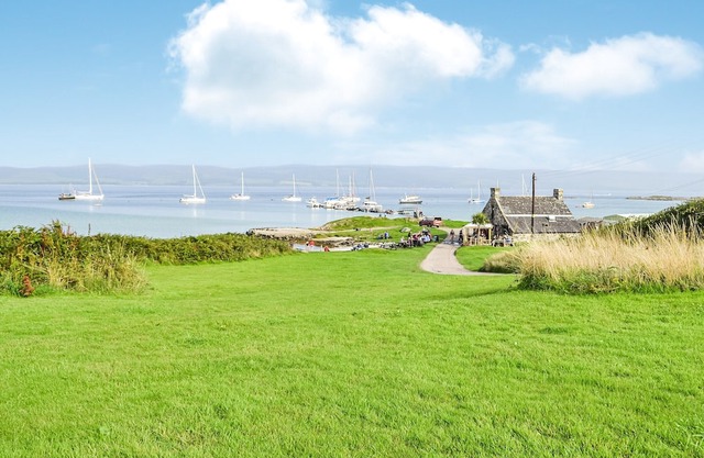 3 bedroom accommodation in Achamore