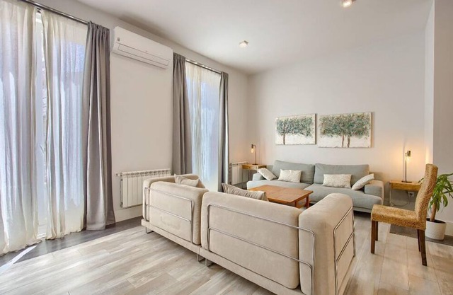 Luxury Suite in the Very Heart of Madrid City Centre