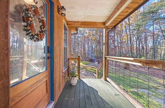 Blue Ridge Beech Cabin