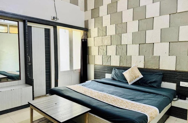 Hotel Neelam