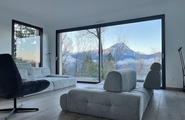 Les balcons de saint apollinaire