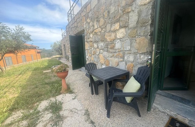 Apartment 'Studio' with Shared Garden and Wi-Fi