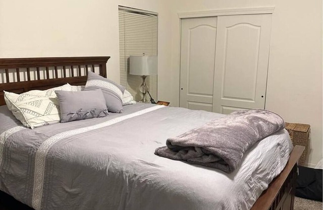 3-bedroom house in delightful El Paso TX Peaceful and Relaxing neighborhood.