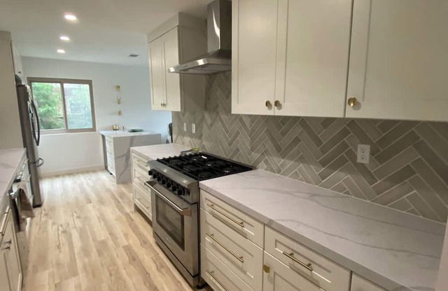 Beach Family Home with Outdoor Firepit