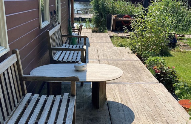 Cosy Caravan aan het Water