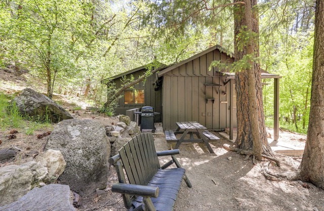Pet-Friendly Sedona Cabin w/On-Site Creek Access!