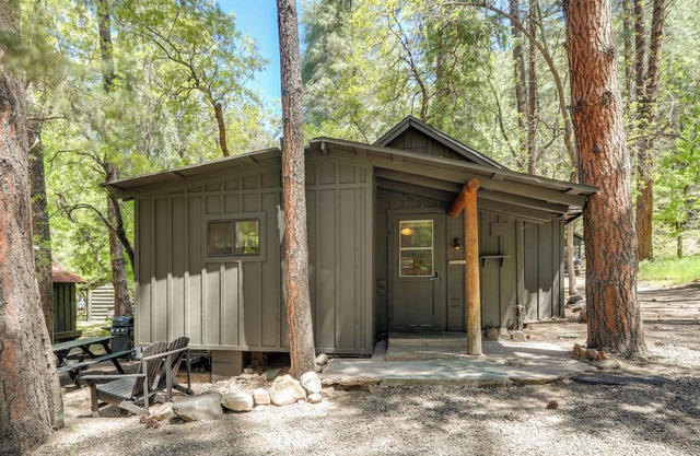 Pet-Friendly Sedona Gem w/Natural Swimming Hole