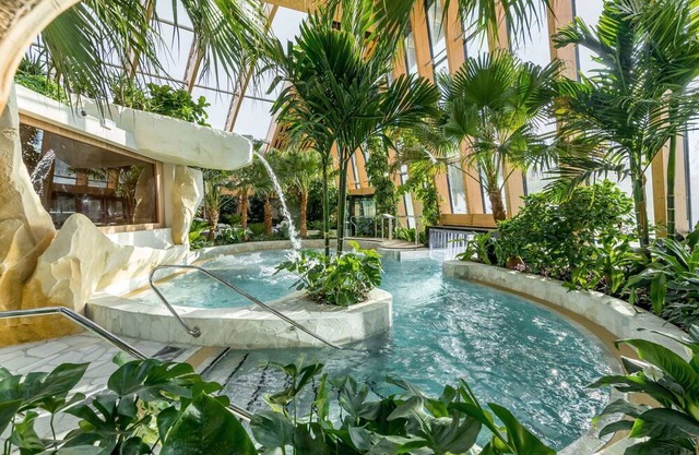 Lovely apartment in villa for 6 guests with pool, WIFI