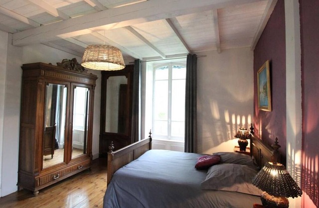 Gite Saint-Saturnin, 3 bedrooms, 6 persons