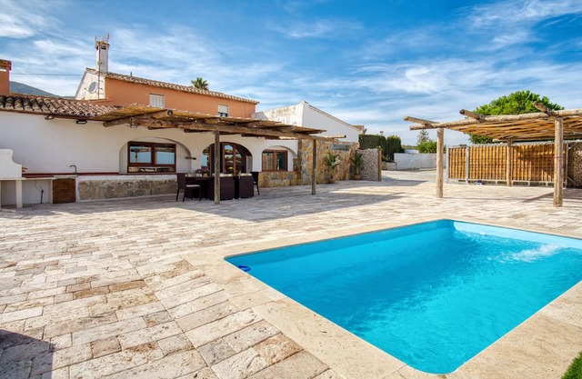 Chalet 'Casa Stone' with Mountain View, Private Pool and Wi-Fi