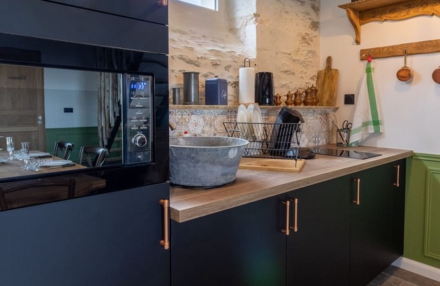 Gite Feneu, 2 bedrooms, 4 persons