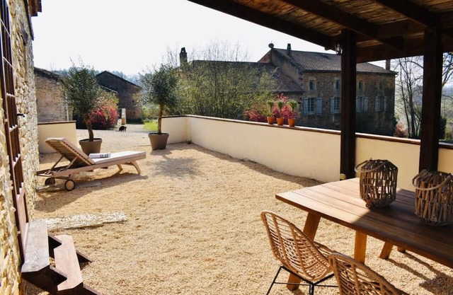 Bienvenue au Gîte Capucine Pour 2 Personnes. Animaux de Compagnie Acceptés !