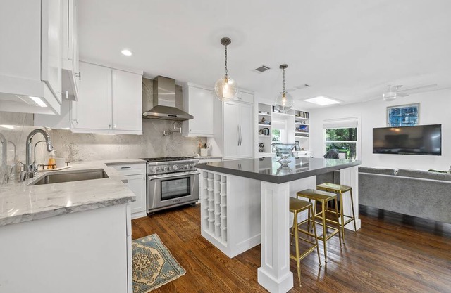Bowman Bungalow Near Downtown Austin