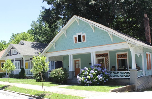 100 Year Old Historic Gem near Stadium & Marta - 2 Bedroom unit
