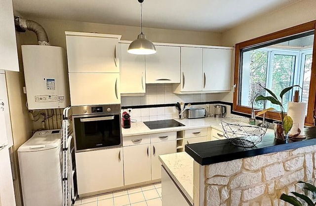 Cosy apartment with garden and parking, close to Paris