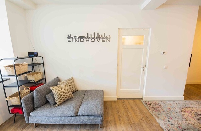 Stylish 50m² Two-Bedroom Apartment (SD-23-K)