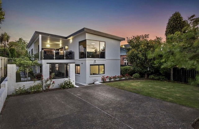 Modern City Home