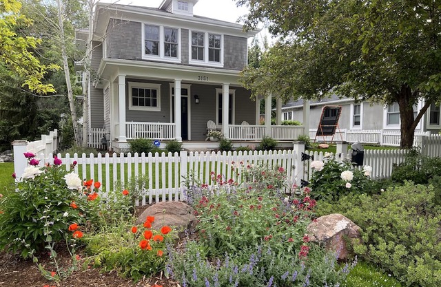 4 Bedroom Newlands Home Blocks from trails & 1 mile from Pearl Street Mall