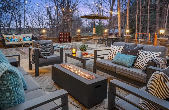 Luxury: Ample amenities,stunning views, prime spot