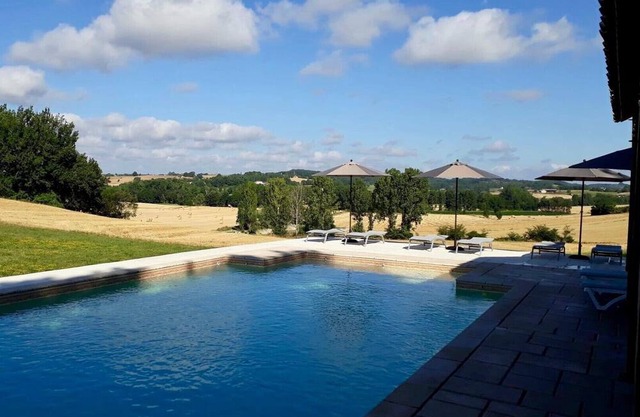 Huis - Domaine Quintèss , Monflanquin - Lot-et-garonne