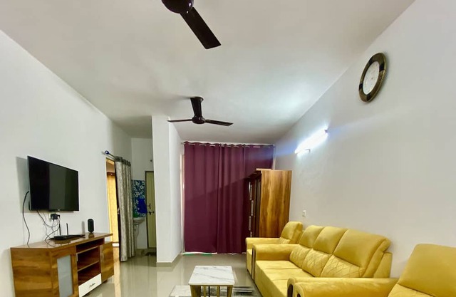 2 BHK Apartment in Pune. Pet Friendly!