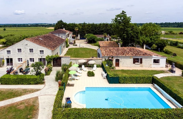 Les Roses Chambre Avec vue sur Jardin