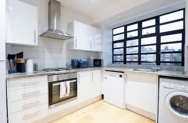 Cool East London Flat (SH3)