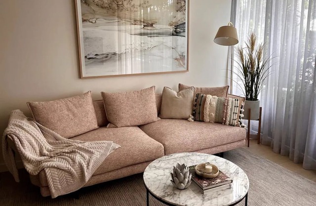 Newly furnished Apartment in South Melbourne