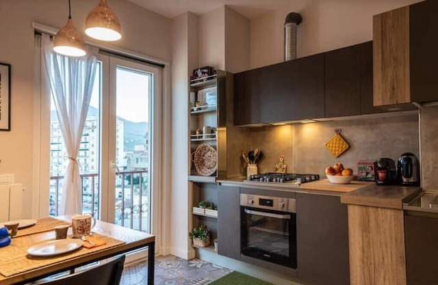 La Paperella Blu Apartment - In the vibrant heart of town
