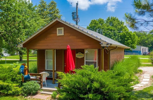 The Kahoot Cabin - Accommodates 4 Guests