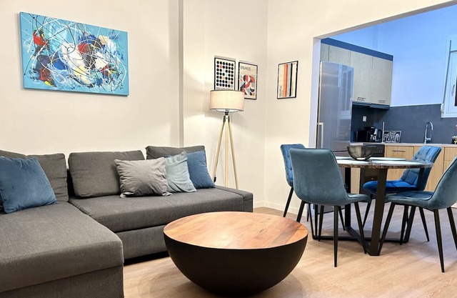 Just Home - One Bedroom Apartment, Sleeps 4