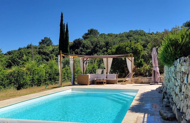 Renovated 150m² Provencal house with climatisation, pool, and garden
