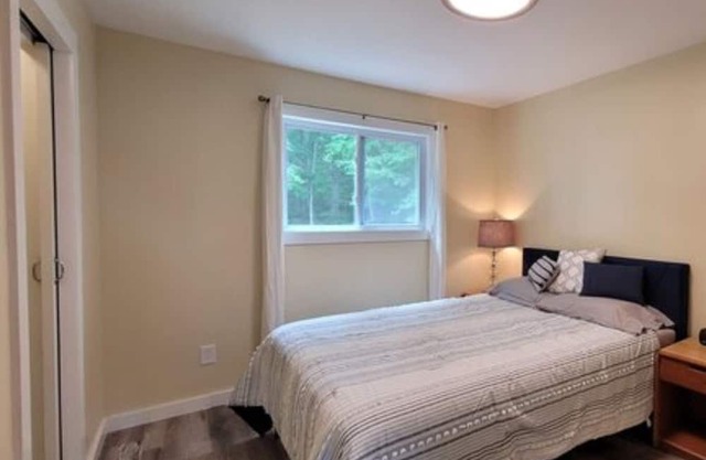 The Bungalow #6 w/ 2 Bedrooms