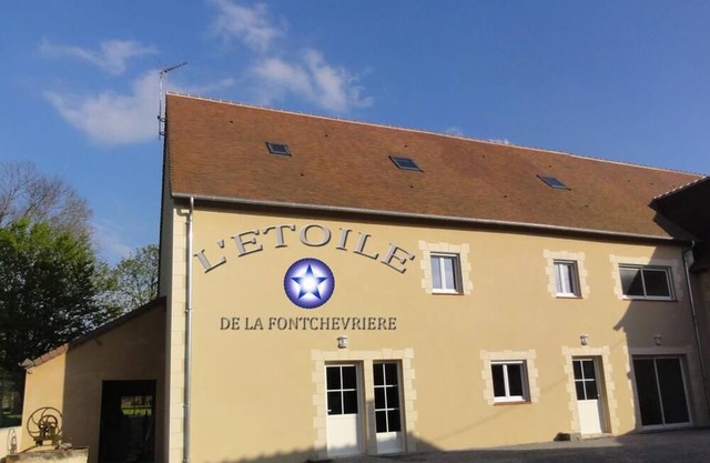 Guestroom Neuvy-Saint-Sépulchre, 3 bedrooms, 6 persons
