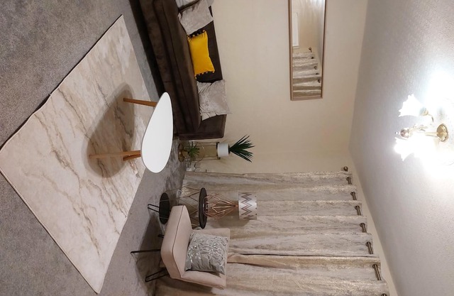 Remarkable 3-Bed House in Leeds