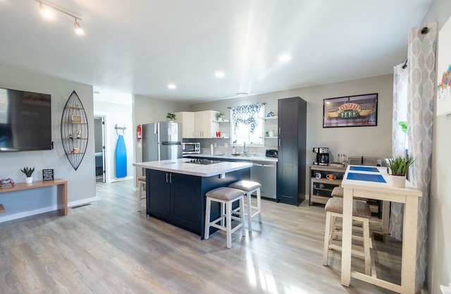 Enjoy this spacious condo, near downtown Indianapolis..
