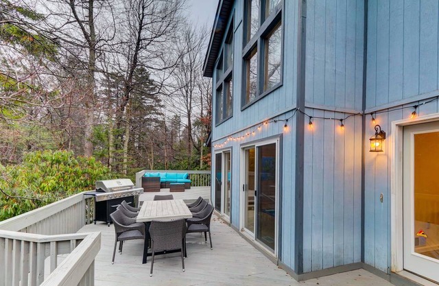 Amazing House with Heated Pool in the Poconos!
