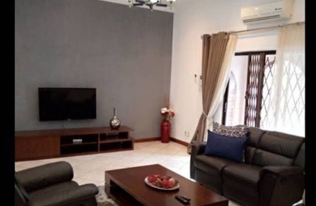 3 bedrooms exclusive house in Northmead