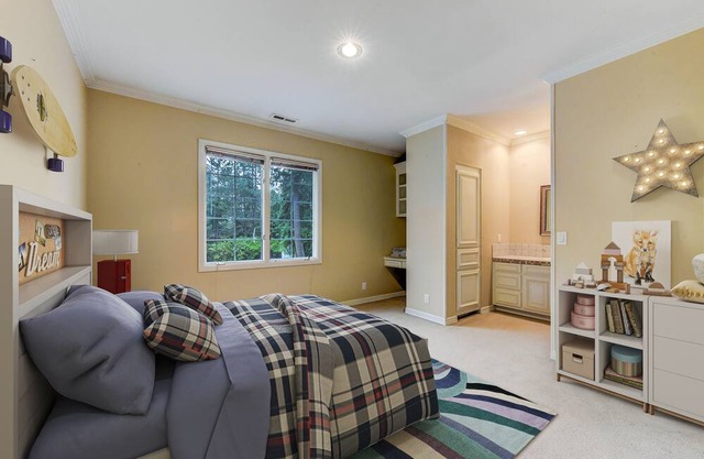 Beautiful Loft Apartment in Historic Medical Lake!