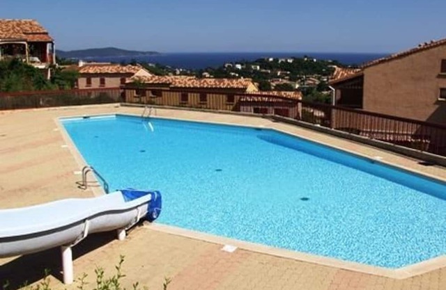 Loft studio with pool, parking - 4 pax - Cavalaire