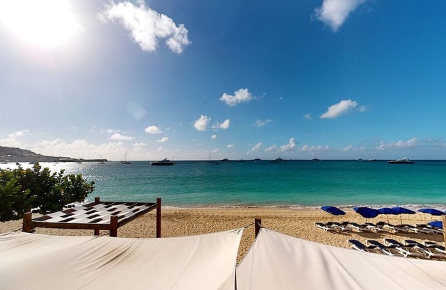 Lovely 3 Bedroom Beachfront Condo located at Coco's Beach Club!
