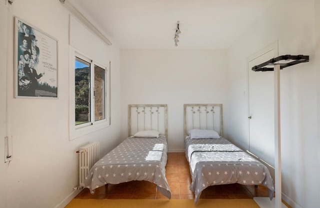 Apartment 'Habitaciones Marice' with Sea View, Private Pool and Wi-Fi