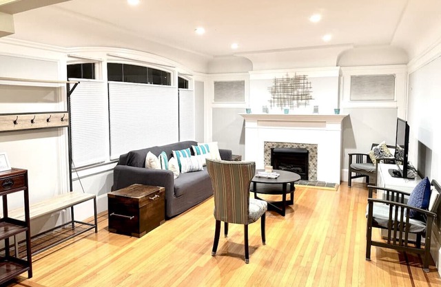 SF Classic Craftsman 3BR/2Bath, Great Location